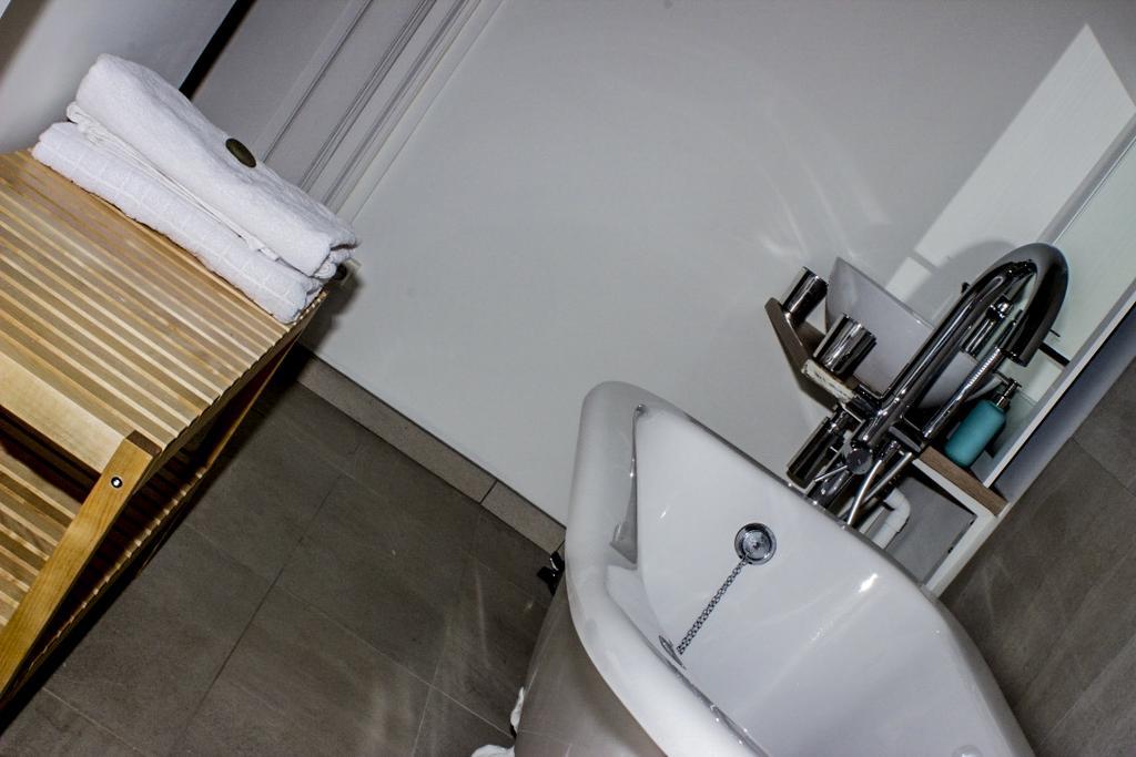Chambre D'Hotes Avec Cuisine Commune - 5 Mns De Narbonne Cuxac-d'Aude Ngoại thất bức ảnh