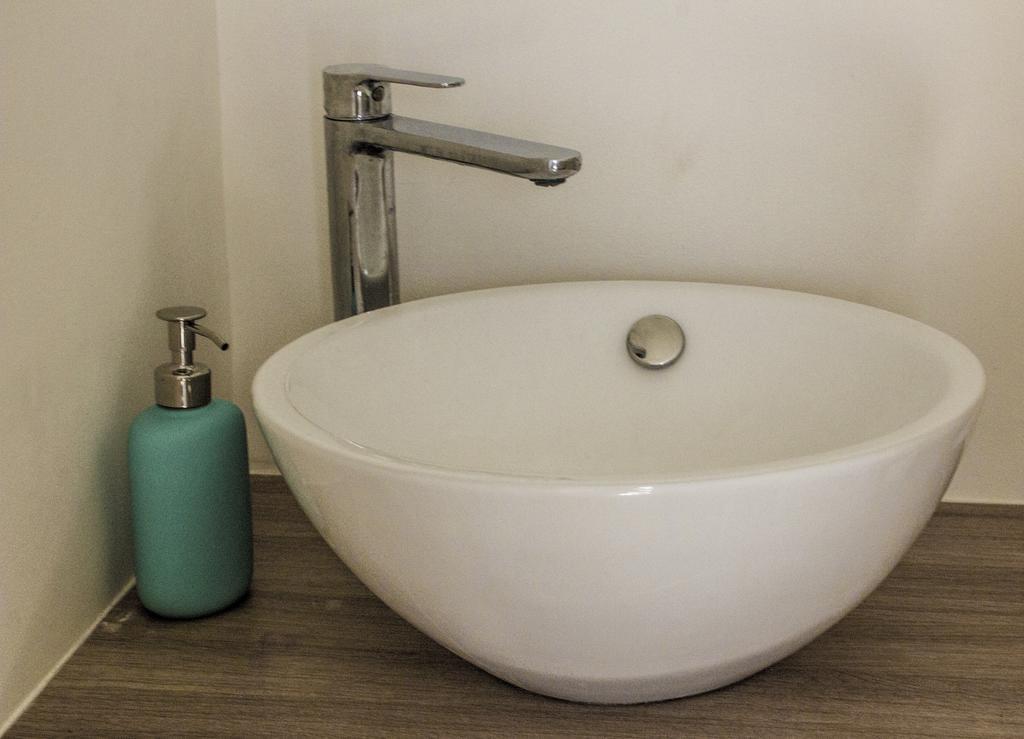 Chambre D'Hotes Avec Cuisine Commune - 5 Mns De Narbonne Cuxac-d'Aude Ngoại thất bức ảnh
